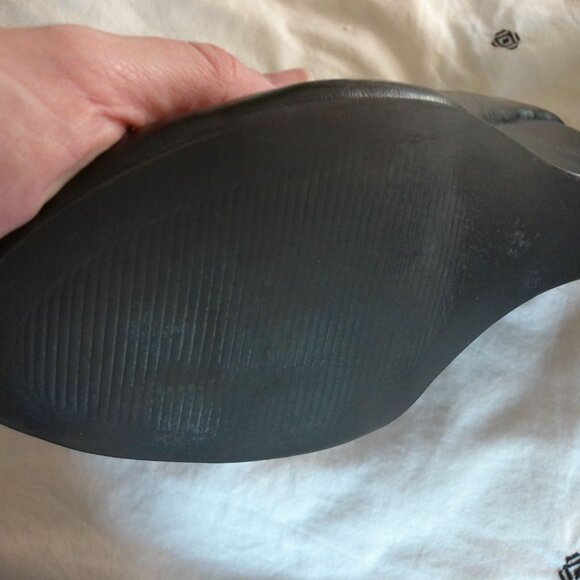 MAURICES Black Wedges Size 9 - Picture 3 of 5